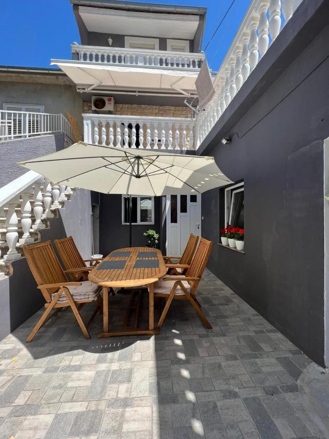 Apartman Robi Apartment Zadar Bagian luar foto